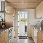 Beautiful In With 2 Bedrooms And Wifi Semesterbostad Ebeltoft