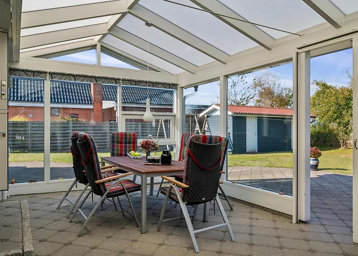 Beautiful In With 2 Bedrooms And Wifi Сasa de vacaciones